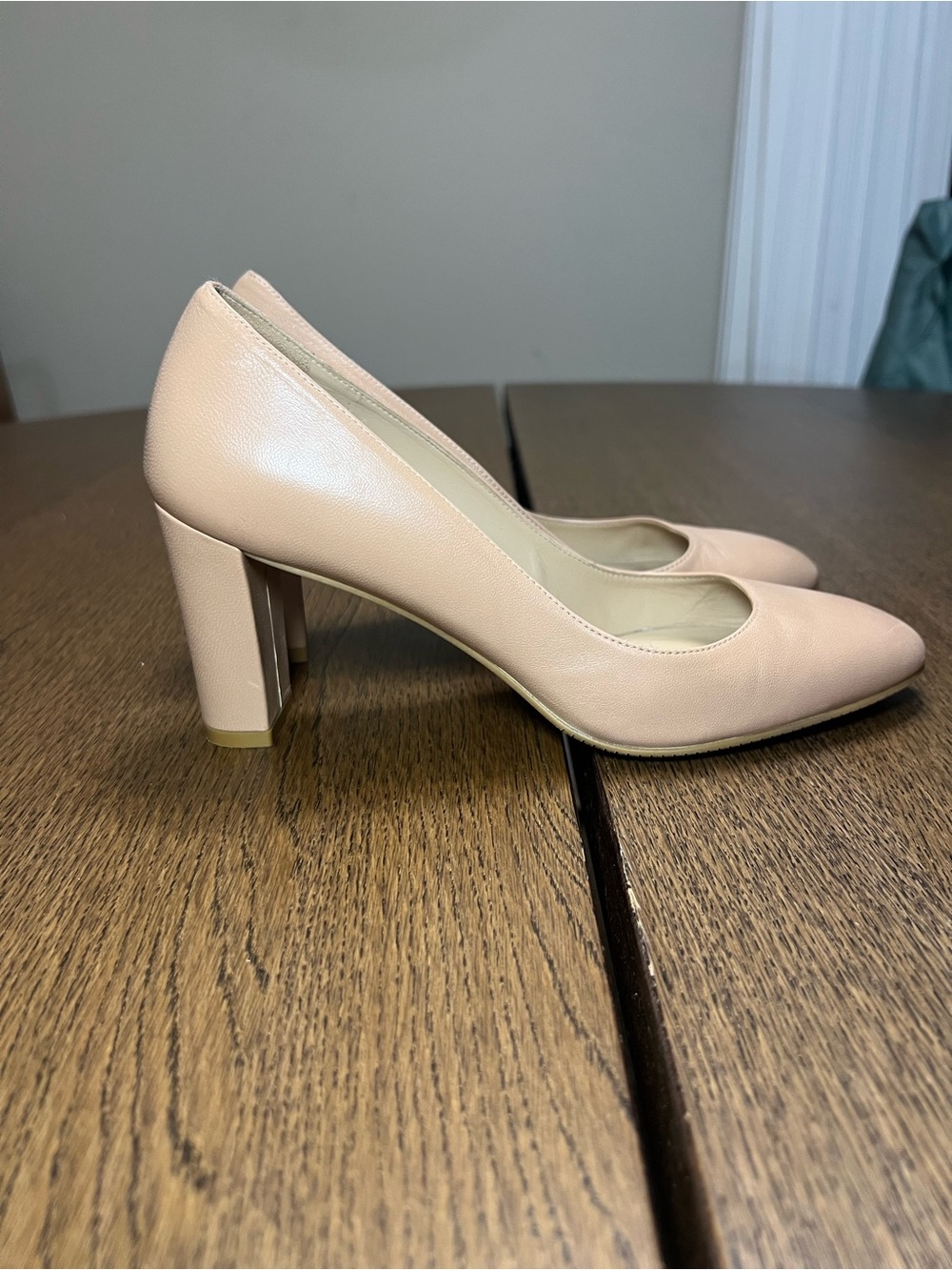 Stuart Weitzman Pumps - Vida 75, Beige, size US 7.5